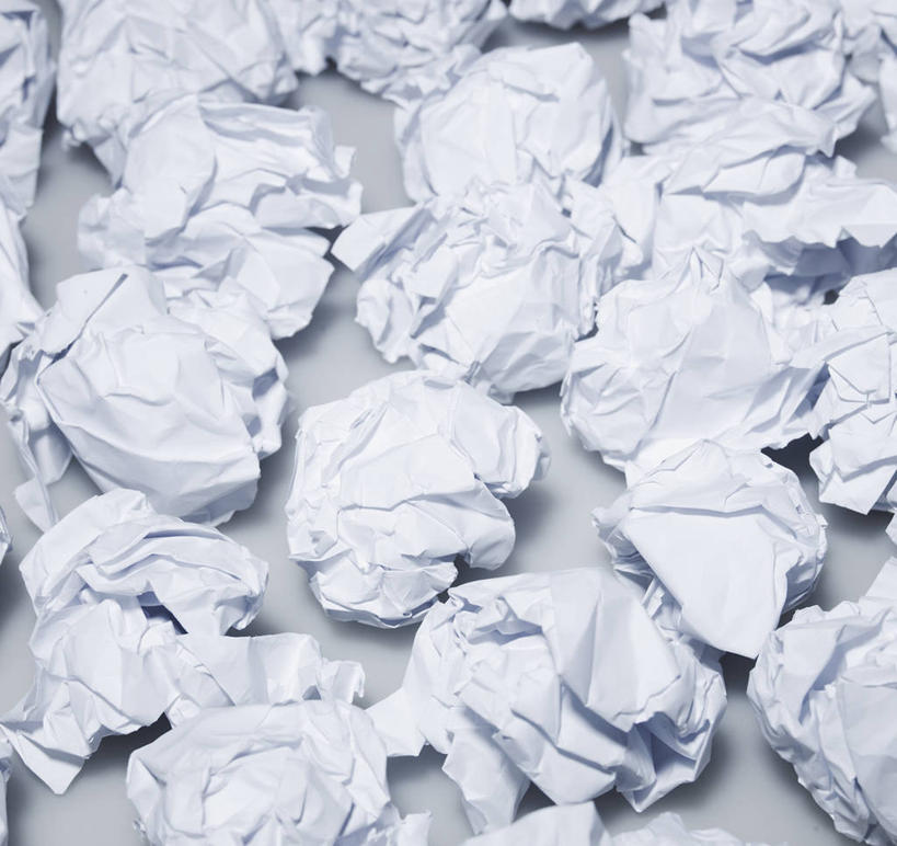 无人,横图,俯视,室内,特写,白天,静物,一堆,许多,堆叠,堆积,灰色背景,褶皱,纸,垃圾,很多,凌乱,摄影,影棚,纸团,堆,混乱,纷乱,缭乱,庞杂,渣滓,彩图,高角度拍摄,影棚拍摄,拍摄