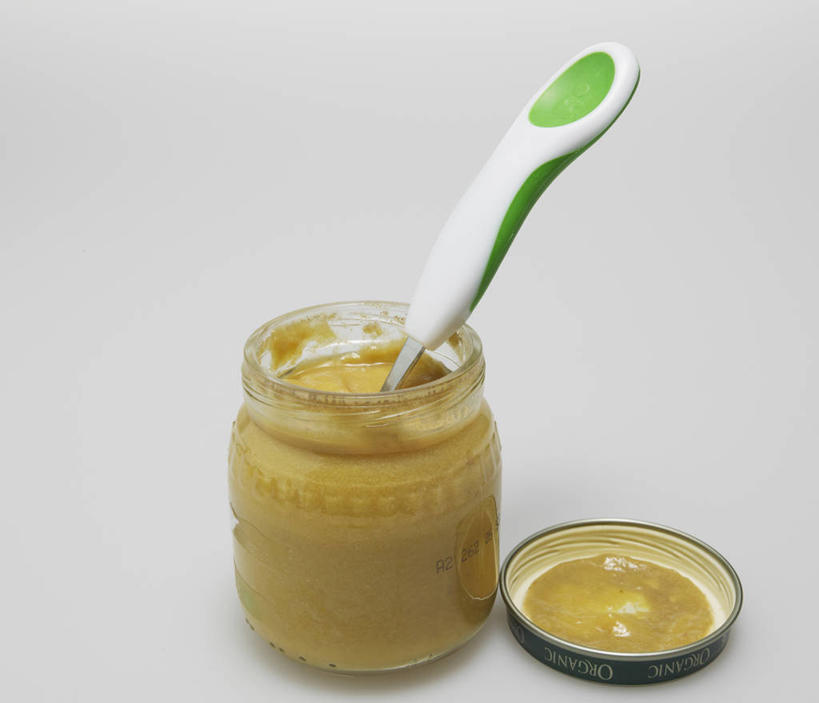 无人,横图,室内,特写,白天,正面,阴影,灰色背景,反射,罐子,影子,勺子,玻璃制品,一个,玻璃瓶,瓶子,调羹,汤匙,果酱,摄影,影棚,单个,果子酱,彩图,影棚拍摄,拍摄