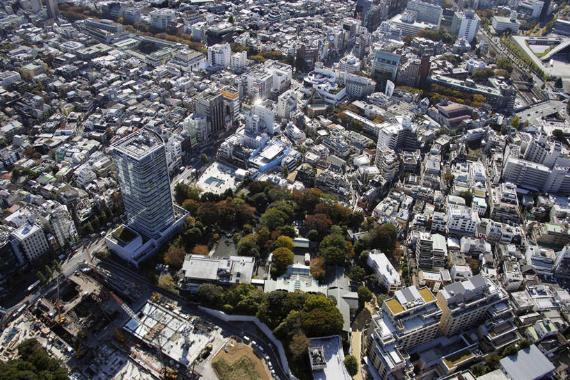 无人,高楼大厦,横图,俯视,航拍,室外,白天,度假,美景,植物,城市风光,城市,大厦,建筑,摩天大楼,东京,日本,亚洲,阴影,光线,影子,景观,建筑群,娱乐,建设,树,树木,绿色,阳光,自然,享受,休闲,景色,放松,生长,成长,鸟瞰,东亚,本州,关东地方,本州岛,日本国,东京都,涩谷区,原宿,彩图,高角度拍摄,大楼,高层建筑,高楼,摩天楼