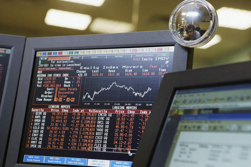 无人,银行,横图,室内,特写,白天,正面,股市,电脑,显示器,鼠标,键盘,数据,静物,照明,朦胧,模糊,分析,曲线,网络,图表,灯光,表格,输入设备,通讯设备,顶灯,灯,灯具,台式电脑,K线图,金融,投资,经济,照亮,统计,折线,证券交易所,照明设备,指标,销售,通信设备,目标,液晶显示屏,业绩,走势,贸易,折线图,输出设备,K线,蜡烛图,彩图