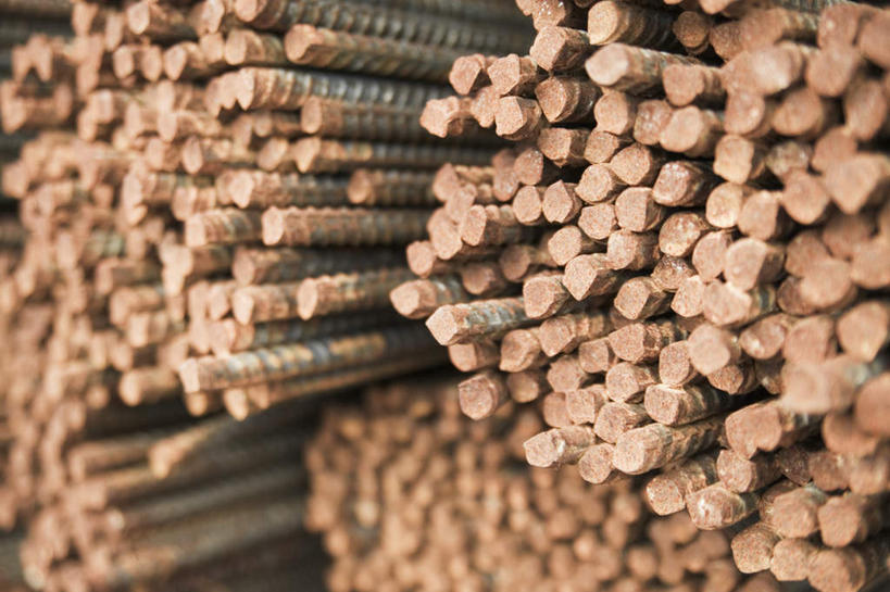 无人,横图,室内,特写,白天,正面,建材,静物,金属制品,一堆,许多,阴影,堆叠,堆积,朦胧,模糊,反射,钢材,金属,钢丝,影子,钢筋,堆,钢条,建筑材料,彩图