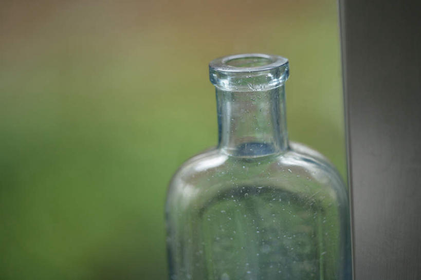 无人,横图,室内,特写,白天,正面,窗户,静物,朦胧,模糊,透明,罐子,玻璃窗,玻璃制品,一个,玻璃瓶,瓶子,单个,通明,彩图