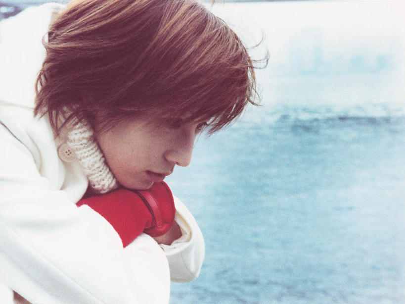 东方人,一个人,横图,室外,特写,白天,侧面,失败,海浪,海洋,沙滩,亚洲,仅一个年轻女性,仅一个女性,仅一个人,服装,沮丧,朦胧,模糊,装饰,沙子,海岸,浪花,沙地,注视,休闲装,黄种人,衣服,海水,手套,观察,看,趴着,休闲,难受,温暖,休闲服,无奈,服饰,观看,保暖,失望,悲伤,华丽,点缀,察看,伤心,难过,御寒,关注,失落,海景,颓废,挫败,受挫,落败,落空,错过,失足,失意,失策,失算,颓丧,衰颓,悲哀,懊丧,颓靡,气馁,丧气,衬托,美观,雅致,雅观,败北,挫折,失利,年轻女性,女人,女性,亚洲人,大海,风浪,海,海水的波动,海滩,近岸浪,涌浪,趴,半身,彩图