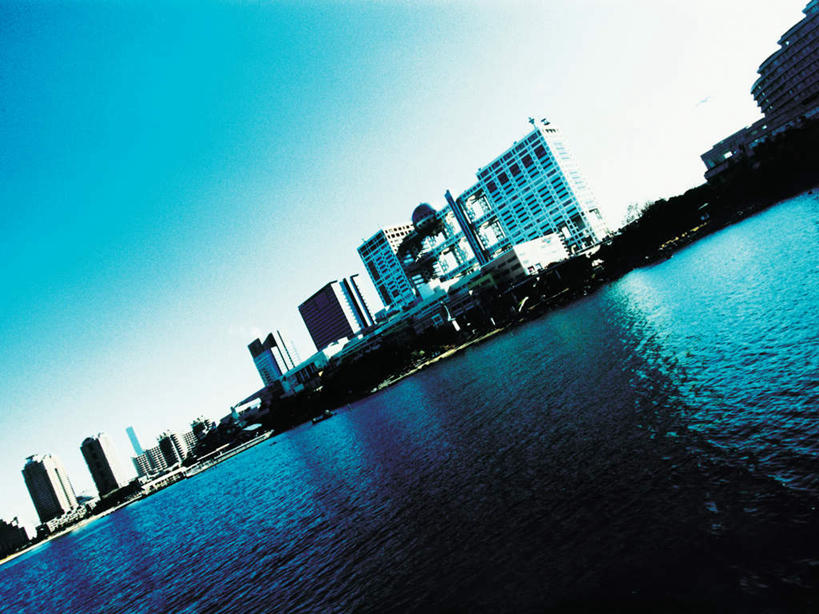 无人,高楼大厦,横图,全景,室外,白天,仰视,度假,办公楼,海浪,海洋,美景,天际线,城市风光,城市,大厦,建筑,摩天大楼,写字楼,东京,日本,亚洲,阴影,光线,影子,景观,浪花,娱乐,蓝色,蓝天,天空,阳光,海水,楼宇,天,享受,休闲,商务楼,景色,放松,晴朗,海景,东亚,本州,万里无云,关东地方,本州岛,日本国,东京都,县厅,港区,东京市,大海,风浪,海,海水的波动,近岸浪,涌浪,晴空,晴空万里,彩图,低角度拍摄,大楼,高层建筑,高楼,摩天楼