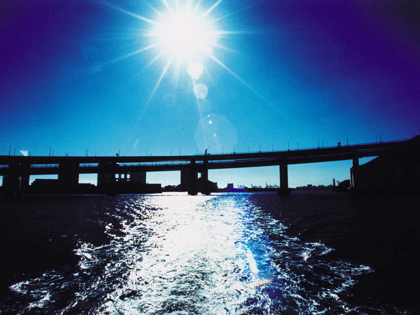 无人,高楼大厦,横图,全景,室外,白天,仰视,度假,办公楼,海浪,海洋,美景,天际线,城市风光,城市,大桥,大厦,建筑,立交桥,摩天大楼,桥梁,写字楼,东京,日本,亚洲,阴影,波纹,飞溅,溅,光线,液体,影子,景观,浪花,水滴,高架,斜拉桥,桥,彩虹大桥,娱乐,水珠,蓝色,蓝天,水纹,天空,阳光,海水,船尾波,楼宇,波浪,天,享受,休闲,商务楼,景色,放松,晴朗,喷洒,海景,东亚,本州,万里无云,关东地方,本州岛,日本国,东京都,日本彩虹大桥,大海,风浪,海,海水的波动,近岸浪,涌浪,晴空,晴空万里,彩图,低角度拍摄,眩光,大楼,高层建筑,高楼,摩天楼