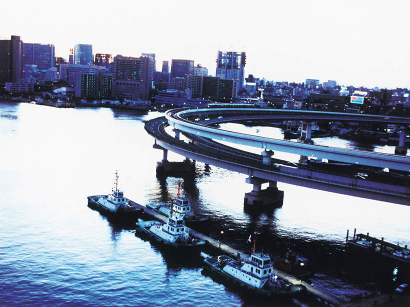 无人,高楼大厦,横图,俯视,航拍,室外,白天,度假,办公楼,海浪,海洋,美景,城市风光,城市,大桥,大厦,建筑,立交桥,轮船,摩天大楼,桥梁,写字楼,船,东京,日本,亚洲,阴影,光线,影子,景观,浪花,高架,斜拉桥,桥,彩虹大桥,娱乐,蓝色,蓝天,天空,阳光,海水,楼宇,交通工具,天,享受,休闲,商务楼,景色,放松,晴朗,鸟瞰,载具,海景,东亚,本州,万里无云,关东地方,本州岛,日本国,东京都,日本彩虹大桥,大海,风浪,海,海水的波动,近岸浪,涌浪,晴空,晴空万里,彩图,高角度拍摄,大楼,高层建筑,高楼,摩天楼