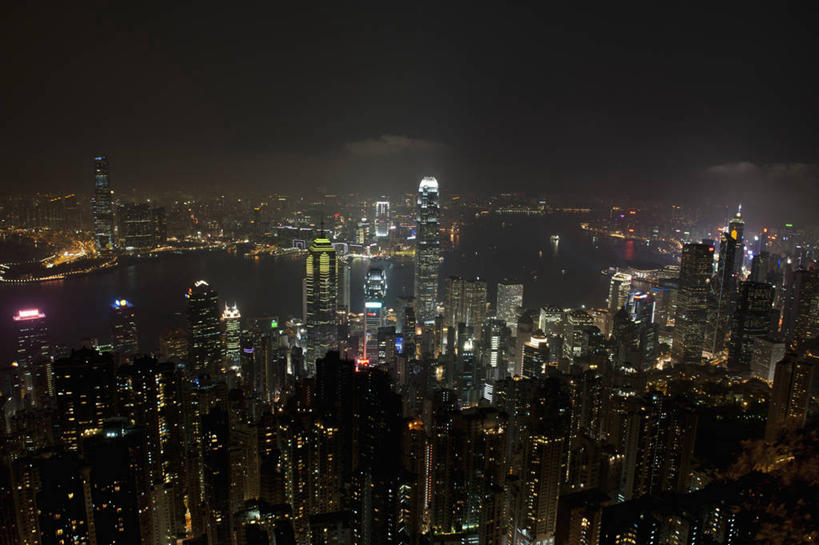 无人,高楼大厦,横图,俯视,航拍,室外,夜晚,度假,河流,美景,水,城市风光,标志建筑,城市,大厦,地标,建筑,摩天大楼,夜景,香港,中国,亚洲,阴影,光线,影子,河水,景观,水流,建筑群,灯光,娱乐,建设,维多利亚港,享受,休闲,景色,放松,港,鸟瞰,东亚,香港特别行政区,港澳台,中华人民共和国,维港,彩图,高角度拍摄,大楼,高层建筑,高楼,摩天楼