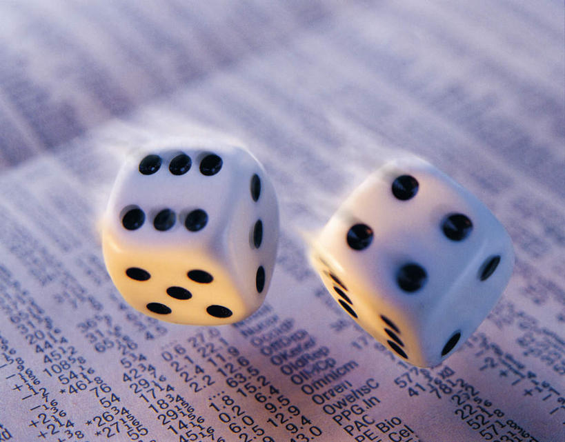 无人,横图,俯视,室内,特写,白天,游戏,阅读,赌博,贪欲,竞争,静物,报纸,玩具,学习,阴影,朦胧,模糊,光线,英文,标志,骰子,文字,影子,字符,字母,玩,娱乐,标识,刺激,排列,两个,看,休闲,腾空,浏览,活动,英文字母,发泄,消遣,智力,赌具,色子,投机,侥幸,欲望,投子,宣泄,摆列,凌空,玩耍,嬉戏,彩图,高角度拍摄,布列,分列,胜负,输赢