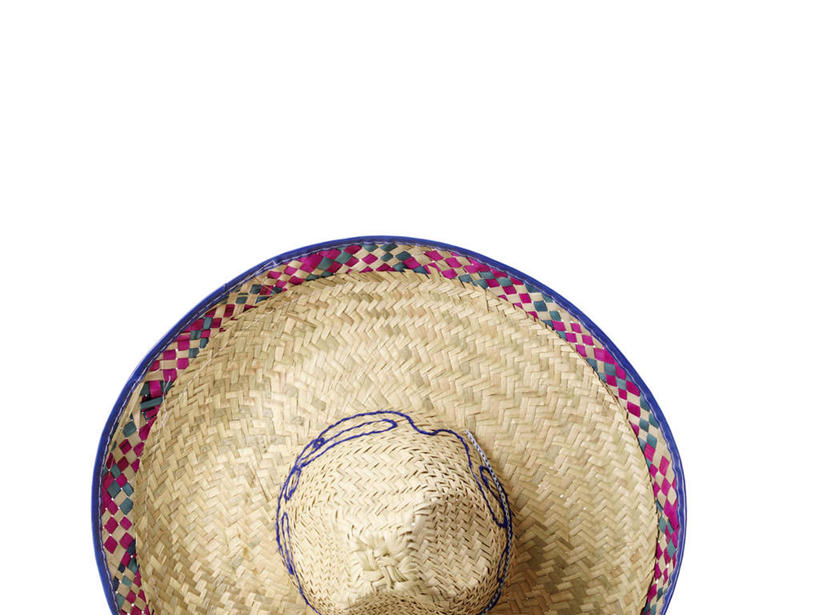 无人,横图,室内,特写,白天,白色背景,正面,静物,帽子,装饰,草帽,花边,摄影,影棚,华丽,修饰,点缀,衬托,美观,雅致,雅观,一顶,彩图,影棚拍摄,拍摄