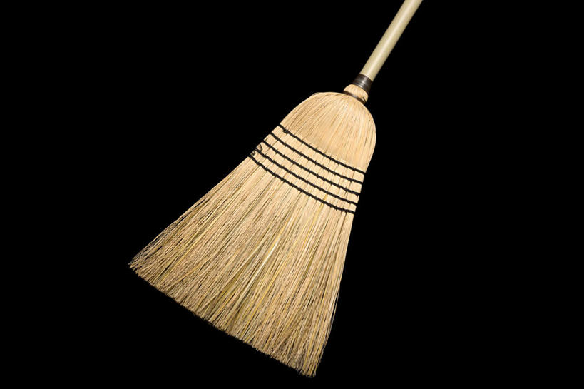 无人,横图,俯视,室内,特写,白天,静物,阴影,黑色背景,反射,木制,工具,扫帚,影子,一个,木制品,清洁,摄影,影棚,单个,扫把,卫生,保洁,笤帚,彩图,高角度拍摄,影棚拍摄,拍摄