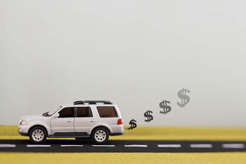 无人,横图,室内,白天,正面,美元,数码,科技,草地,草坪,植物,道路,路,公路,汽车,一辆,阴影,环保,网络,标志,符号,文字,字符,字母,分界线,停车线,交通,高光,几何,计算机图形,合成,标识,车,草,绿色,交通工具,轿车,能源,车行道,车行道分界线,污染,回收,尾气,电脑合成图,数码合成图,燃料,资源,合成图,载具,标线,能量,汽油,利用,低碳,循环,车行线,写实,具体,具象,持续,燃油,马路,彩图