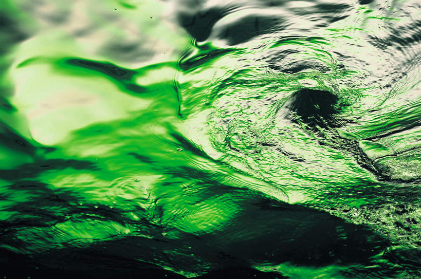 无人,横图,俯视,室内,特写,白天,水,绿色背景,阴影,波纹,飞溅,溅,透明,反射,螺旋,液体,影子,气泡,水滴,涟漪,漩涡,水泡,水珠,水纹,泡泡,波浪,摄影,影棚,旋涡,圆弧,喷洒,水晕,彩图,高角度拍摄,影棚拍摄,拍摄