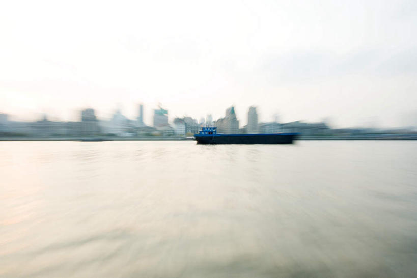 无人,高楼大厦,横图,室外,白天,正面,度假,河流,美景,水,城市风光,标志建筑,城市,大厦,地标,建筑,摩天大楼,船,广州,中国,亚洲,朦胧,模糊,河水,景观,水流,建筑群,娱乐,建设,江面,交通工具,享受,休闲,景色,放松,舟,东亚,广东,广东省,中华人民共和国,华南地区,省会,广州市,粤,彩图,大楼,高层建筑,高楼,摩天楼