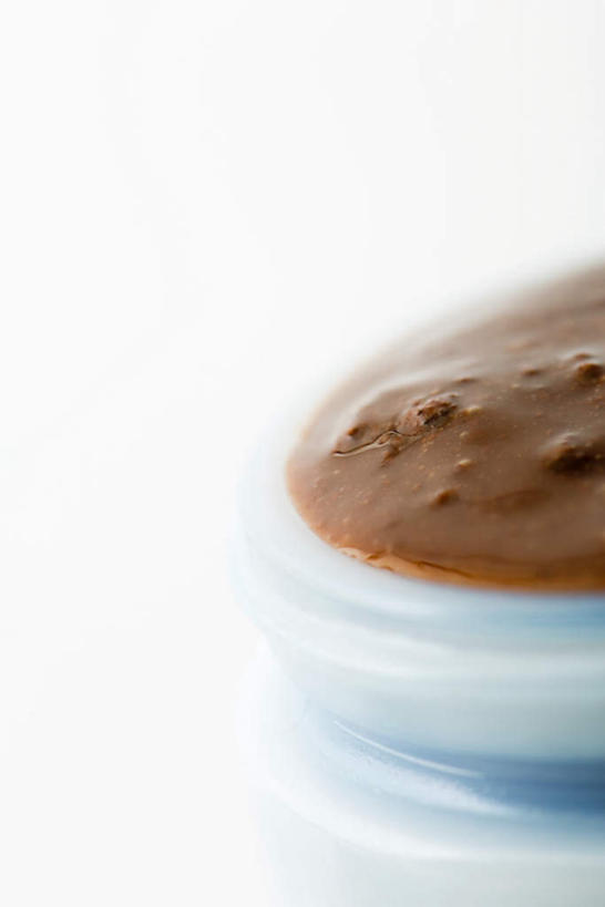 点心,无人,竖图,室内,特写,白天,白色背景,正面,爱情,美味,食品,甜点,甜品,浪漫,食物,糕点,一个,黑色,灰色,容器,甜食,巧克力,摄影,影棚,储藏,储存,关爱,可口,彩图,影棚拍摄,拍摄,贮存