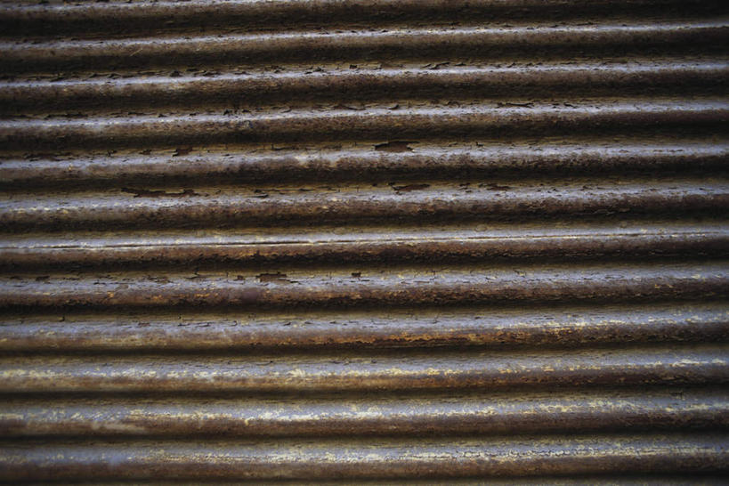 无人,横图,俯视,室外,特写,白天,一排,整齐,生锈,铁,金属,圆柱,银色,排列,队列,彩图,高角度拍摄