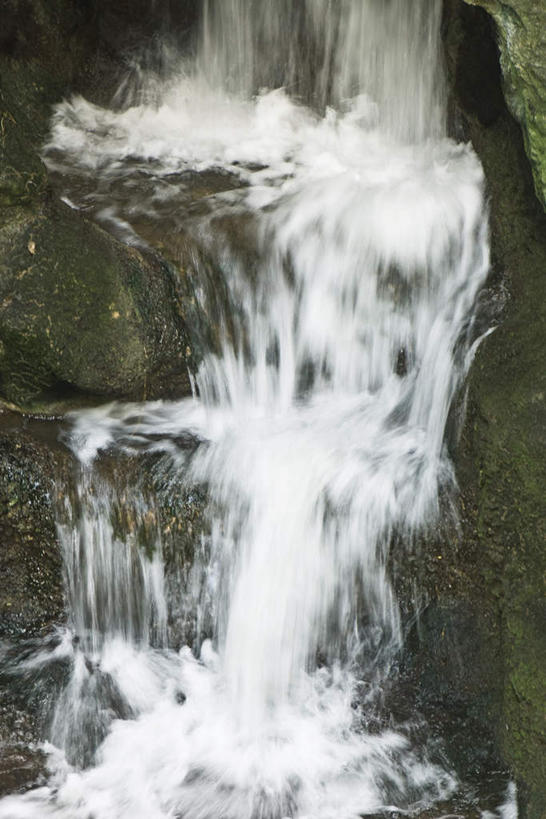 无人,竖图,室外,特写,白天,正面,旅游,度假,石头,美景,瀑布,水,飞溅,溅,石子,液体,景观,水滴,娱乐,水珠,自然,享受,休闲,景色,放松,喷洒,自然风光,跌水,石块,岩石,彩图
