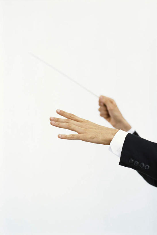 西方人,一个人,音乐家,站,竖图,室内,白天,白色背景,侧面,陶醉,快乐,欧洲,欧洲人,仅一个男性,仅一个人,握,服装,指挥棒,音乐,拿,指挥,拿着,休闲装,仅一个年轻男性,衣服,站着,享受,休闲,休闲服,握着,摄影,服饰,影棚,男人,男性,年轻男性,白种人,乐师,演奏家,音乐工作者,作曲家,站立,半身,彩图,影棚拍摄,拍摄,播放器,沉醉