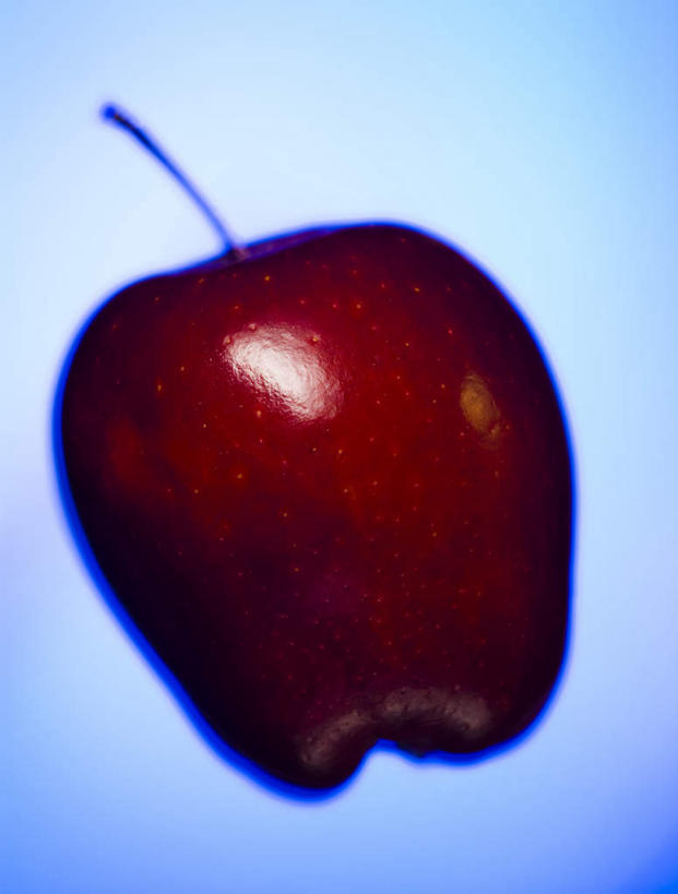 无人,竖图,室内,特写,白天,正面,苹果,水果,蓝色背景,新鲜,生食,食品,果实,蛇果,食物,一个,红色,摄影,有机食品,绿色食品,影棚,单个,红元帅,彩图,影棚拍摄,拍摄