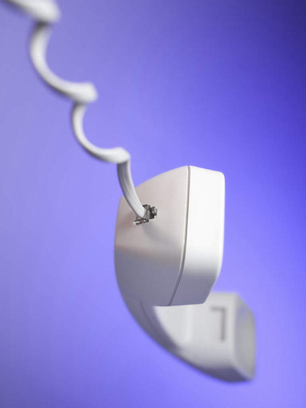 无人,打电话,竖图,室内,特写,白天,正面,静物,电话,蓝色背景,朦胧,模糊,通讯设备,一个,话筒,电话线,摄影,影棚,单个,固定电话,交流,电话机,沟通,通话,彩图,影棚拍摄,拍摄