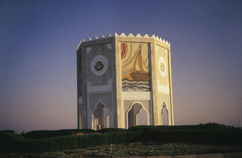 无人,横图,室外,白天,正面,度假,绘画,美景,城市风光,城市,卡塔尔,亚洲,阴影,艺术,装饰,光线,影子,堡垒,城堡,墙,景观,首都,文化,娱乐,壁画,墙壁,墙面,蓝色,蓝天,天空,阳光,天,享受,休闲,景色,放松,晴朗,华丽,修饰,点缀,要塞,西亚,多哈,万里无云,衬托,美观,雅致,雅观,卡塔尔国,贝达,设防,晴空,晴空万里,画画,彩图