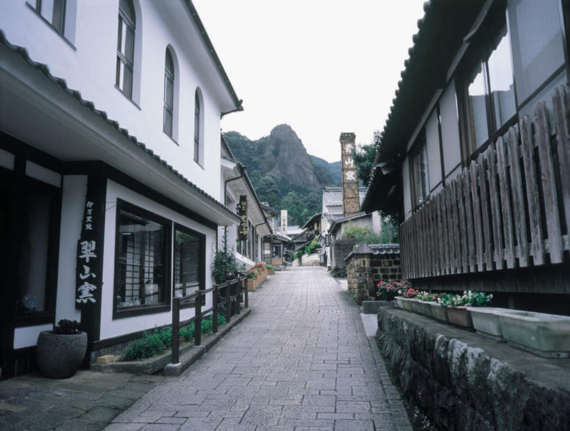 无人,横图,室外,白天,正面,旅游,度假,名胜古迹,山,山脉,植物,标志建筑,道路,地标,建筑,路,指示牌,日本,亚洲,遗迹,标志,盆栽,文字,山峰,小路,盆景,交通,山峦,古迹,文物,娱乐,标识,建设,古建筑,花,绿色,天空,自然,群山,天,享受,休闲,旅游胜地,放松,生长,晴朗,成长,古文明,东亚,万里无云,日本国,九州本岛,九州,九州岛,佐贺,佐贺县,九州地方,晴空,晴空万里,彩图