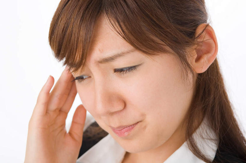 东方人,脸,头,脸颊,手,一个人,商务人士,商务女性,横图,室内,特写,白天,白色背景,正面,亚洲,仅一个年轻女性,仅一个女性,仅一个人,套装,注视,黄种人,肩膀,观察,看,疲倦,手部,压力,苦恼,摄影,影棚,观看,单手,焦虑,头痛,察看,疲劳,疲惫,关注,失落,商务装,工薪阶层,疲乏,年轻女性,女人,女性,亚洲人,头部,脸部,脸蛋,面部,白领,上班族,半身,彩图,影棚拍摄,拍摄