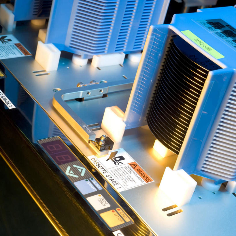 无人,工厂,方图,室内,白天,正面,一排,阴影,整齐,光线,影子,灯光,排列,工业,电子元件,半导体,队列,彩图,制造厂