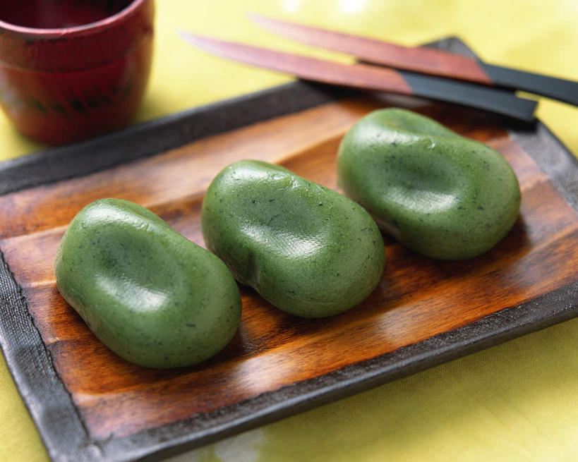 点心,米饭,寿司,无人,横图,俯视,室内,特写,白天,烹饪,下午茶,植物,桌面,桌子,杯子,餐具,阴影,光线,木制,碟子,盘,影子,叉,日本料理,料理,食品,甜点,甜品,黄草,草药,药草,饭,菜肴,美食,中药,食物,糕点,盘子,木制品,水杯,碟,日式料理,甜食,日式,佳肴,艾草,五谷,醋饭,药材,中草药,中药材,本草,艾蒿,四喜饭,艾绒,遏草,灸草,香艾,医草,茶杯,彩图,高角度拍摄