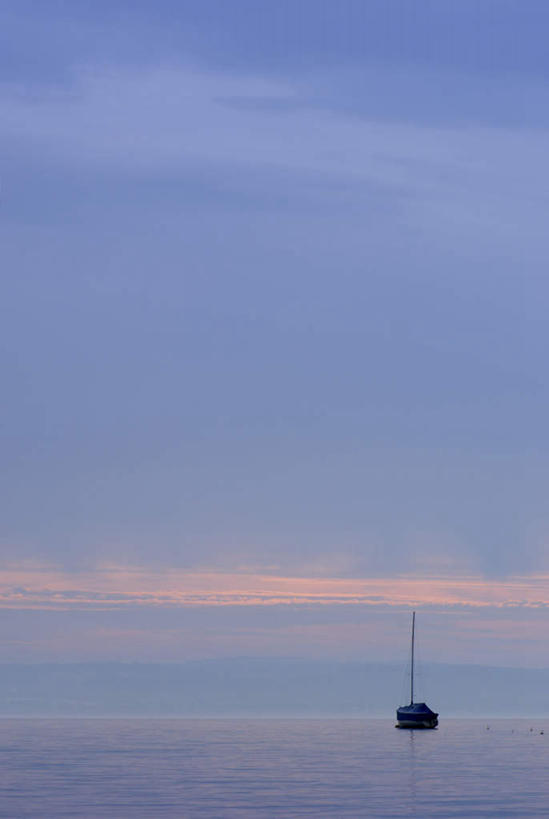 帆船,无人,竖图,室外,白天,正面,旅游,度假,湖,湖泊,美景,日落,水,船,欧洲,一艘,波纹,湖面,景观,水流,水面,晚霞,霞光,落日,涟漪,娱乐,倒影,水纹,自然,黄昏,交通工具,波浪,湖水,享受,休闲,景色,彩霞,放松,淡水湖,倒映,自然风光,载具,水晕,夕照,反照,博登湖,康斯坦茨湖,夕阳,彩图,斜阳