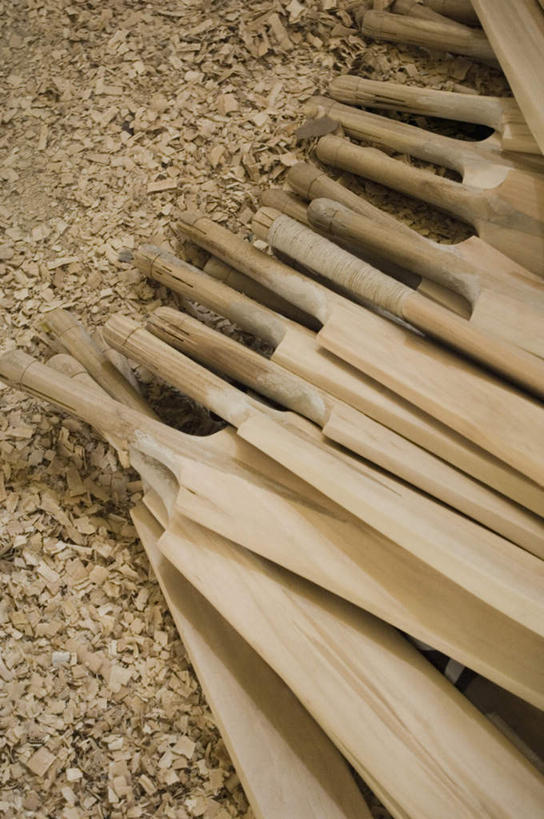 无人,竖图,俯视,室内,特写,白天,沙滩,静物,印度,亚洲,朦胧,模糊,沙子,海岸,沙地,运动器械,球,健身器械,南亚,健身器材,板球,印度共和国,板球棒,查谟.克什米尔,查谟.克什米尔邦,海滩,彩图,高角度拍摄,运动器材