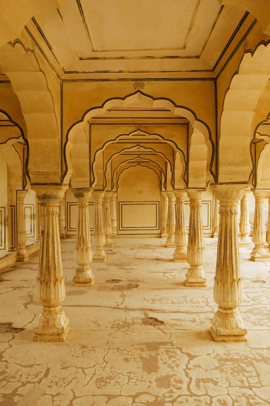 无人,家,宫殿,竖图,室外,白天,正面,旅游,度假,别墅,标志建筑,地标,建筑,印度,亚洲,一排,整齐,并列,并排,柱子,房屋,屋子,公寓,娱乐,建设,洋房,楼房,住宅,排列,享受,休闲,旅游胜地,放松,华丽,队列,南亚,豪宅,平行,首府,拉贾斯坦邦,拉贾斯坦,印度共和国,琥珀堡,富丽,华美,红粉之城,斋普尔,彩图,房子