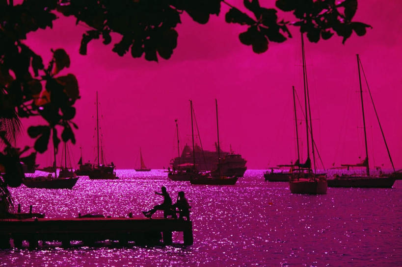 帆船,西方人,两个人,码头,走,横图,室外,白天,侧面,爱情,旅游,度假,海浪,海洋,美景,植物,港口,船,欧洲,非洲,南非,欧洲人,许多,阴影,服装,光线,影子,景观,浪花,背光,浪漫,注视,休闲装,娱乐,树,树木,衣服,绿色,阳光,自然,海水,交通工具,观察,看,享受,休闲,温暖,温馨,休闲服,景色,恩爱,放松,恋人,服饰,生长,成长,观看,和睦,察看,关注,自然风光,载具,逆光,海景,阿非利加洲,南非共和国,东开普省,伊丽莎白港,男人,男性,年轻男性,年轻女性,女人,女性,白种人,情侣,大海,风浪,海,海水的波动,近岸浪,涌浪,步行,散步,走路,彩图,全身,摆渡口,埠头,渡口,渡头,港湾,海港,货运码头,口岸,商港,伴侣,融洽