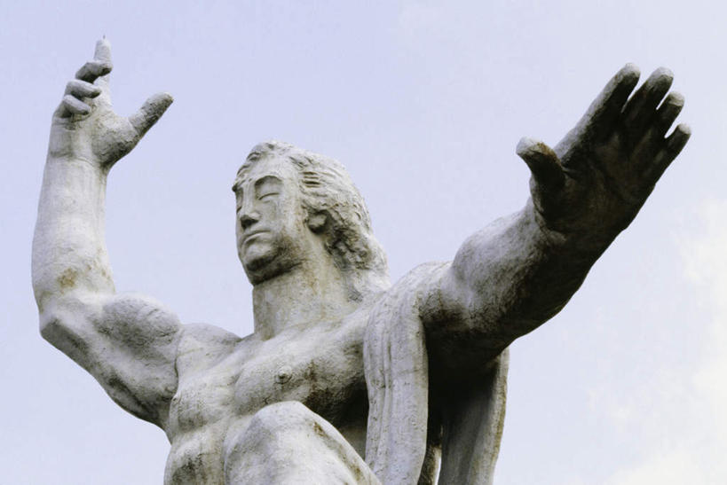 东方人,一个人,无人,举,横图,室外,白天,仰视,旅游,度假,标志建筑,地标,建筑,木雕,雕塑,长崎,日本,亚洲,仅一个男性,仅一个人,仅一个中年男性,阴影,艺术,装饰,光线,雕刻,雕像,影子,黄种人,娱乐,建设,裸露,蓝色,蓝天,天空,阳光,工艺品,天,托,享受,休闲,旅游胜地,放松,平和公园,晴朗,纪念,美术,主题,裸,陈列,东亚,和平公园,万里无云,一尊,日本国,长崎县,九州本岛,九州,九州岛,九州地方,长崎市,功能,美学,县厅,平和纪念公园,长崎平和公园,长崎平和纪念公园,男人,男性,中年男性,亚洲人,晴空,晴空万里,举起,举手,举着,向上举,向上伸,向上托,半身,彩图,低角度拍摄,平和公园纪念雕像