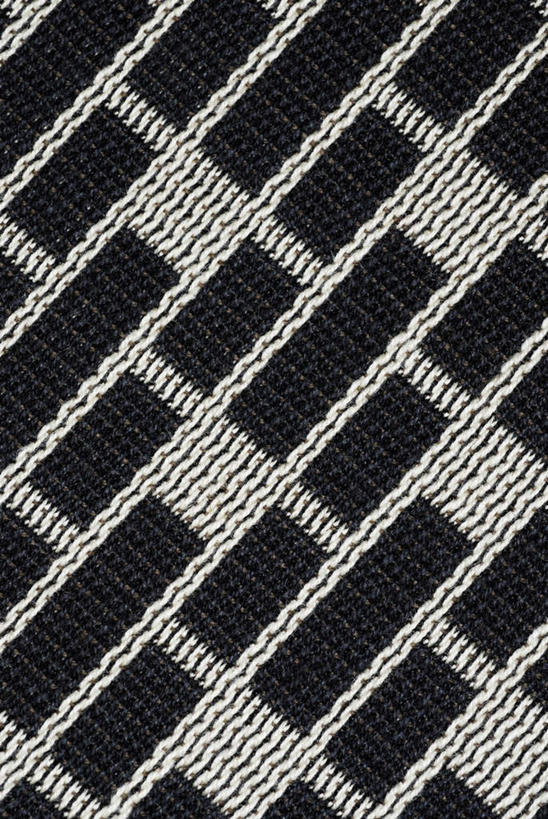 无人,竖图,室内,特写,白天,正面,静物,阴影,花纹,反射,布,图案,影子,几何,布纹,黑色,灰色,布匹,彩图