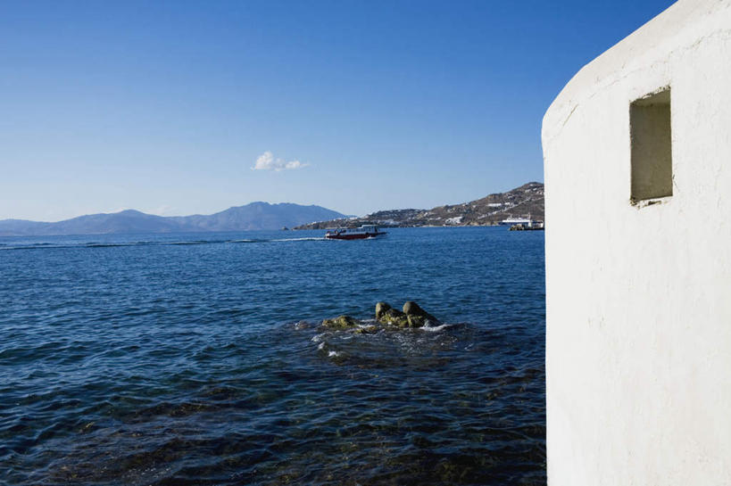 无人,家,横图,室外,白天,正面,旅游,度假,美景,沙滩,山,山脉,希腊,欧洲,阴影,光线,沙子,影子,房屋,墙,屋子,海岸,景观,山峰,云,云朵,公寓,沙地,山峦,云彩,娱乐,洋房,楼房,墙壁,墙面,住宅,蓝色,白色,白云,蓝天,天空,阳光,自然,群山,天,享受,休闲,景色,放松,晴朗,基克拉迪群岛,自然风光,希腊共和国,米克诺斯岛,基克拉泽斯群岛,海滩,晴空,彩图,房子