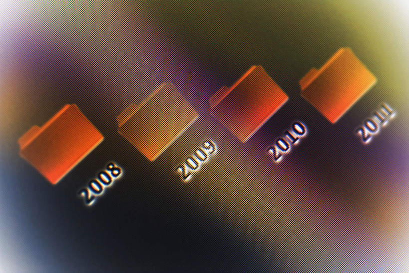 无人,横图,室内,特写,白天,正面,显示器,静物,一排,阴影,整齐,反射,标志,屏幕,文字,影子,字符,字母,文件夹,标识,显示屏,排列,四个,队列,输出设备,阿拉伯文,阿拉伯语,阿拉伯字母,彩图