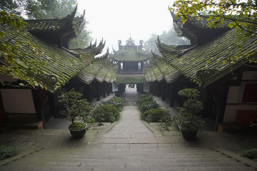 无人,寺庙,横图,室外,白天,正面,旅游,度假,名胜古迹,植物,标志建筑,地标,建筑,都江堰,中国,亚洲,节日,遗迹,盆栽,盆景,燃烧,古迹,文化,文物,娱乐,建设,古建筑,绿色,自然,香火,庙宇,祈祷,享受,休闲,健康,旅游胜地,放松,许愿,宗教,信仰,四川省,生长,成长,纪念,祈求,古文明,东亚,四川,中华人民共和国,省会,西南地区,川,都江堰市,平安,彩图,庙,寺