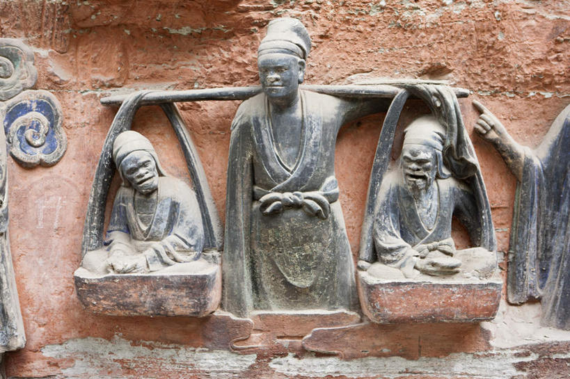 东方人,无人,三个人,站,坐,横图,室外,白天,正面,民族服装,旅游,度假,名胜古迹,标志建筑,地标,建筑,雕塑,重庆,中国,亚洲,阴影,遗迹,艺术,装饰,光线,雕刻,雕像,影子,墙,注视,黄种人,古迹,文物,娱乐,建设,古建筑,墙壁,墙面,红色,阳光,工艺品,观察,看,站着,享受,休闲,旅游胜地,放松,观看,纪念,美术,察看,关注,主题,陈列,古文明,东亚,大足县,宝顶山,中华人民共和国,西南地区,功能,美学,重庆市,渝,袍子,宝顶山摩崖石刻,大足,大足区,男人,男性,中年男性,亚洲人,站立,坐着,彩图,全身,传统服装,民俗服