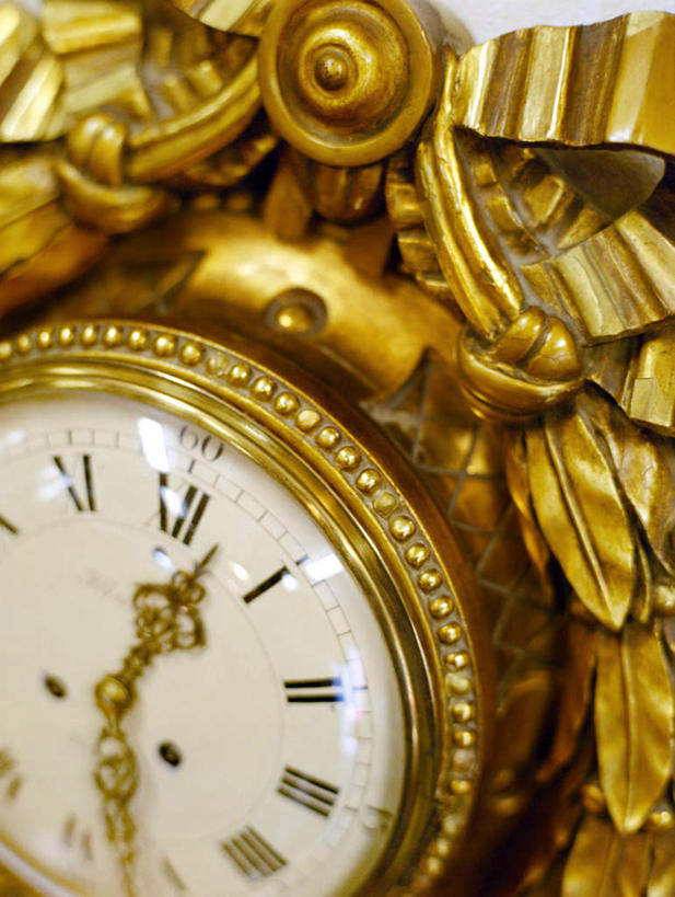 无人,竖图,俯视,室内,特写,白天,白色背景,静物,时间,时钟,计时,一个,钟表,表,摄影,影棚,单个,钟,彩图,高角度拍摄,影棚拍摄,拍摄