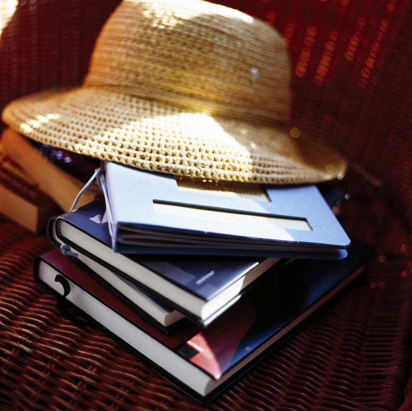 无人,方图,俯视,室外,特写,白天,静物,帽子,椅子,许多,阴影,光线,草帽,影子,木椅,躺椅,记事本,阳光,本子,笔记本,一顶,彩图,高角度拍摄