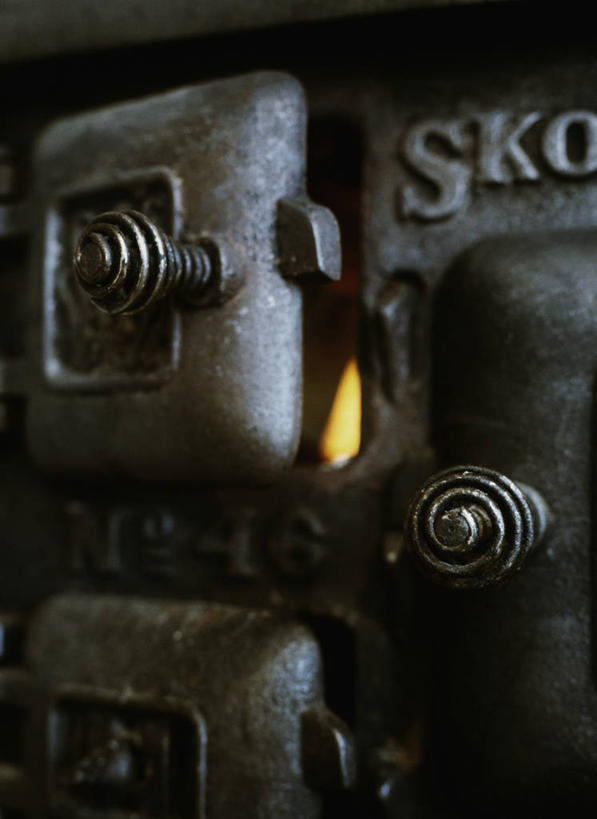 无人,竖图,室内,特写,白天,正面,热情,壁炉,火,阴影,朦胧,模糊,反射,英文,标志,火焰,文字,影子,字符,字母,燃烧,标识,取暖,英文字母,彩图,取暖设备