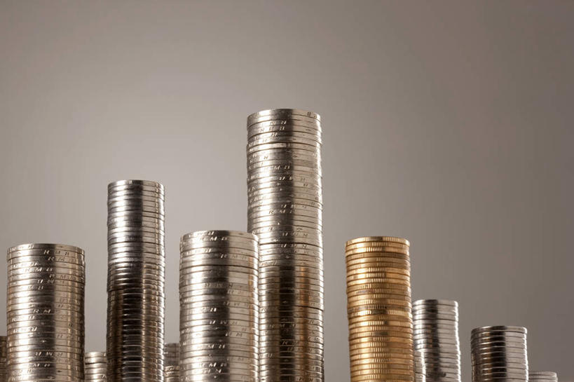 无人,银行,横图,留白,赚钱,钱,人民币,静物,北京,中国,亚洲,一堆,许多,堆叠,堆积,灰色背景,丰富,钱币,很多,概念,储蓄,财富,金融,投资,摄影,生长,经济,堆,利润,流通,贸易,东亚,发展,计划书,繁荣,膨胀,想法,货币,现金,硬币,彩图,影棚拍摄,财会