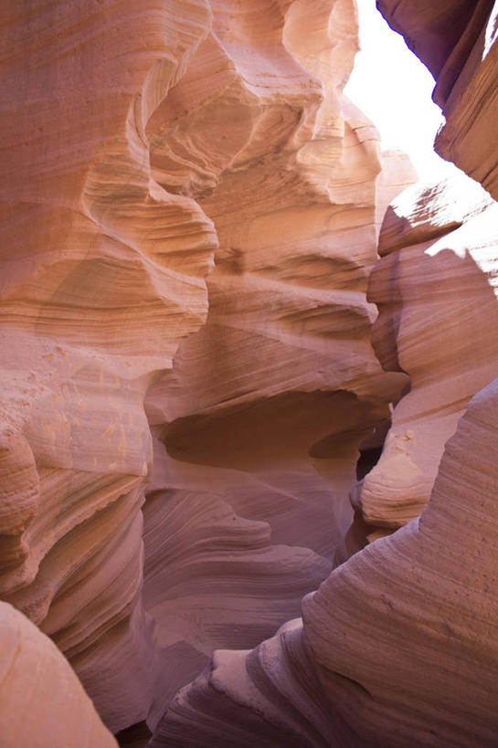 无人,竖图,室外,白天,旅游,度假,美景,峡谷,美国,景观,宏伟,娱乐,风景,自然,地标建筑,享受,休闲,景色,放松,摄影,宁静,亚利桑那,北美,北美洲,岩层,自然风光,美洲,亚利桑那州,地貌,大峡谷之州,北亚美利加洲,亚美利加洲,羚羊峡谷,上羚羊峡谷,自然地理,岩石,彩图,旅行,美利坚合众国,纳瓦霍族