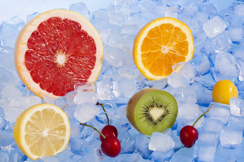 无人,横图,留白,柠檬,杏,樱桃,静物,水果,中国,亚洲,冰块,食品,葡萄柚,饮食,果肉,素食,摄影,有机食品,影棚,生活方式,维生素,简单,清新,摄影棚,横截面,东亚,柑橘属,健康食物,纯净,酸橙,彩图,影棚拍摄,拍摄,人造冰