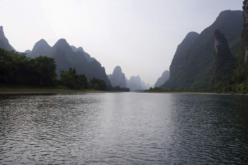 无人,横图,室外,白天,旅游,度假,河流,美景,山,山脉,水,桂林,中国,亚洲,地形,景观,水面,喀斯特,娱乐,风景,自然,地标建筑,享受,休闲,景色,放松,摄影,宁静,中国文化,自然风光,自然现象,东亚,东亚文化,漓江,广西壮族自治区,自然地理,彩图,桂林山水