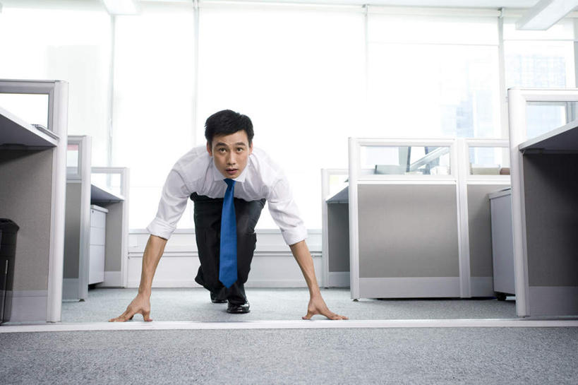 东方人,成年人,中年人,一个人,商务人士,商务男性,办公室,起跑线,蹲,横图,正面,衬衫,锻炼,商务,异乎寻常,信心,竞争,北京,中国,亚洲,仅一个男性,仅一个人,仅一个中年男性,准备,套装,起跑架,书桌,职业,概念,隔断,个性,摄影,决心,努力,商务装,工薪阶层,东亚,男人,男性,中年男性,亚洲人,中国人,白领,上班族,彩图,衬衣,办公室职员