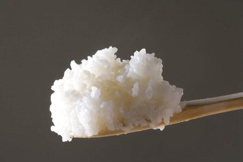 无人,横图,室内,特写,静物,木制,蒸汽,白米,谷物,日本料理,食品,米,拿着,饮食,两个,摄影,简单,清新,刮刀,炊具,健康食物,纯净,彩图,影棚拍摄