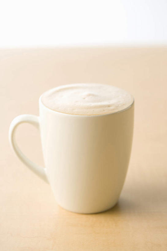 咖啡,无人,竖图,室内,桌子,静物,木制,咖啡杯,饮食,饮料,一个,摄影,影棚,单个,简单,清新,摄影棚,拿铁咖啡,彩图,影棚拍摄,拍摄