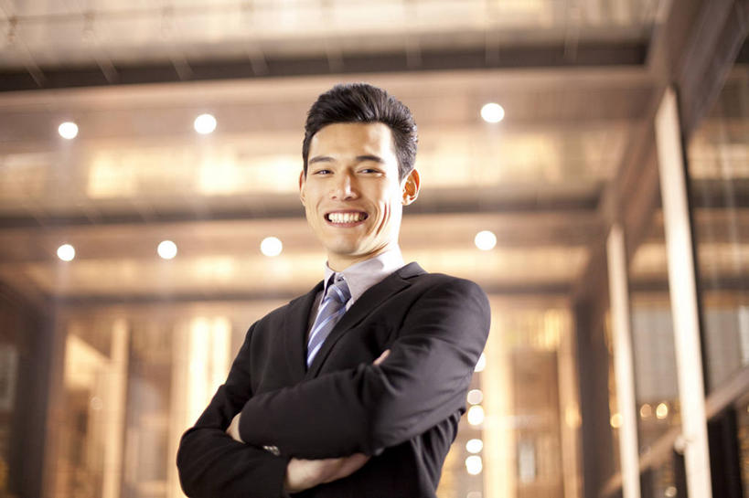 东方人,一个人,商务人士,商务男性,办公室,站,双手交叉,微笑,横图,室外,夜晚,正面,衬衫,商务,快乐,满意,幸福,骄傲,成功,合作,信心,城市,北京,中国,亚洲,套装,工作,刺激,职业,思考,办公大楼,活力,决定,摄影,照亮,领导,双手抱胸,加班,肖像,商务装,工薪阶层,东亚,责任,把握,男人,男性,年轻男性,亚洲人,中国人,年轻人,白领,上班族,半身,彩图,衬衣,机遇,掌控