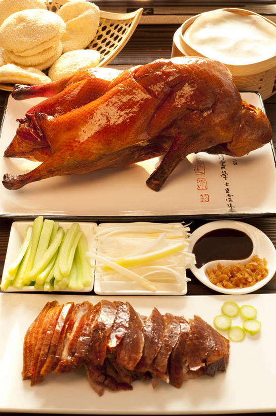 烤鸭,无人,竖图,桌子,静物,北京,中国,亚洲,肉,美味,食品,传统,鸭肉,肉类,饮食,摄影,风格,膳食,中国文化,肉食,东亚,北京烤鸭,主菜,彩图,传统文化